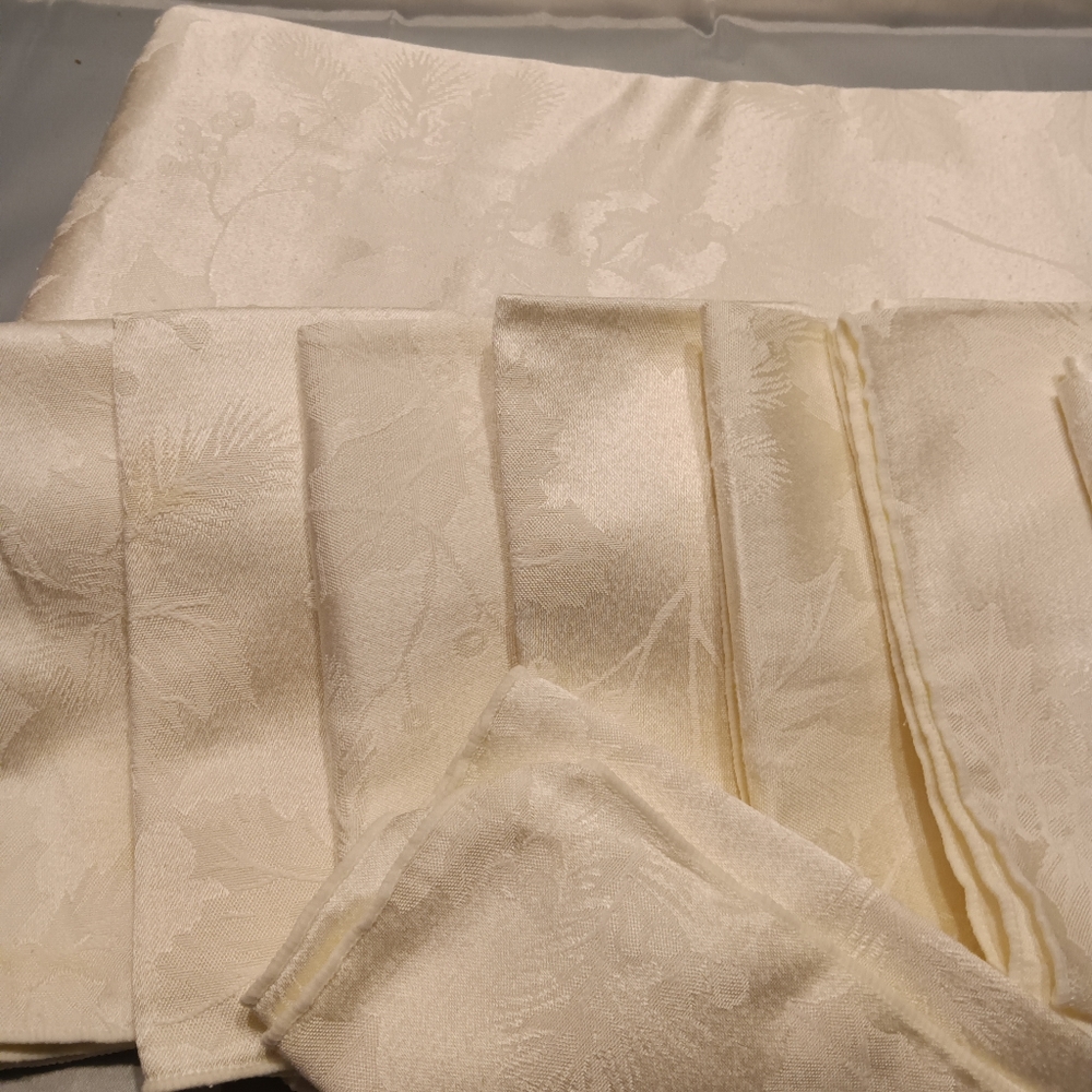 Table cloth
